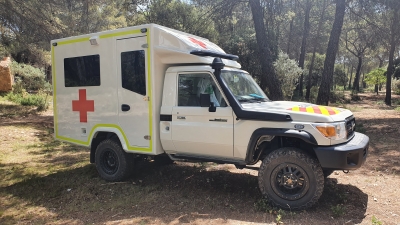 Premium Ambulance Toyota 70 Series  — image n°2
